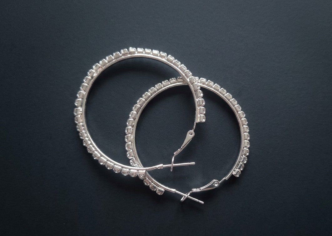 Fashion Crystal Hoop Earrings for Women Color: 30MM, Silver by: Yiwu Nessa Fashion Jewelry Co., Ltd.